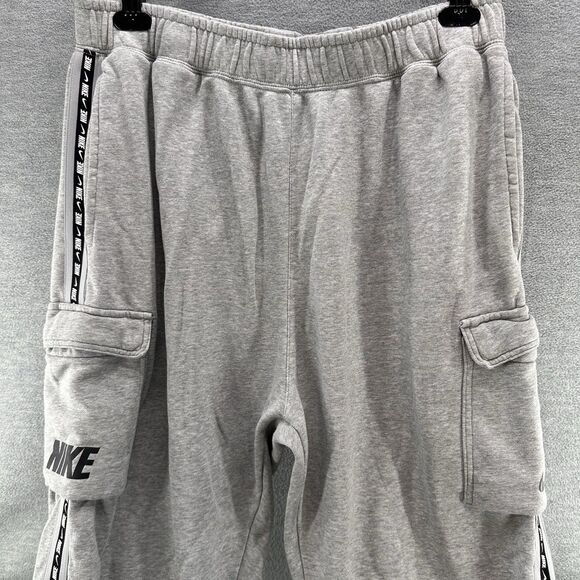 NIKE SPORTSWEAR - Men's Size XXL Gray Athletic Repeat Fleece Cargo Jogger Pants - Picture 3 of 13
